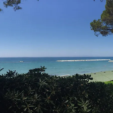 מלון Boschetto 3*