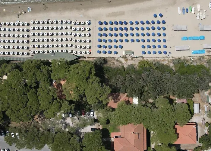 Boschetto Otel